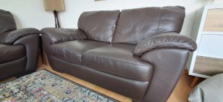 OFERTA NATUZZI Sofás 3+2 plazas de piel con mesa
