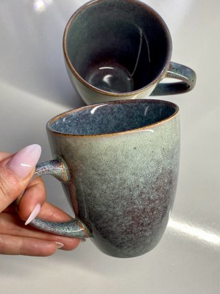 Tazas La Mediterránea verdes y moradas