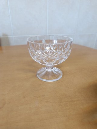 Bombonera de cristal tallado
