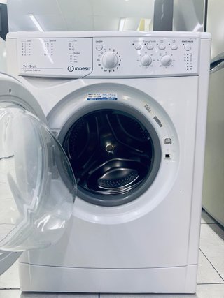 Lavadora Secadora Indesit 7kg