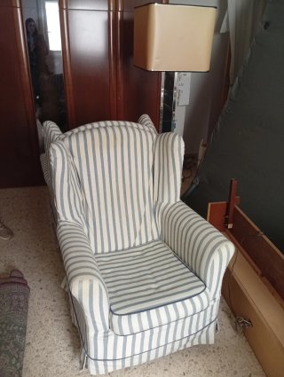 Sillón Orejero Rayas Azul y Blanco