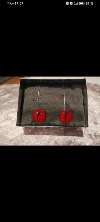Pendientes rojos