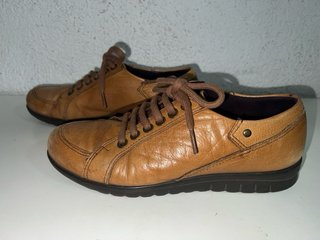 Zapatos Pitillos Cuero Marrón Talla 38