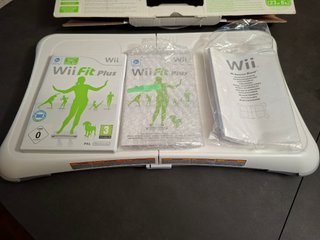 Nintendo Wii Balance Board + WiiFitPlus