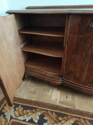 Mueble aparador de nogal