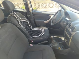 Dacia Sandero 2011