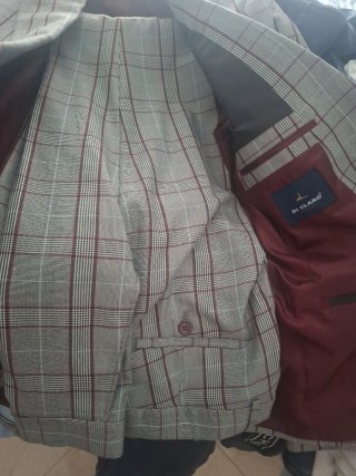 Traje de chaqueta y pantalón a cuadros