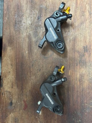 Pinzas Shimano Deore 4 pistones M6120