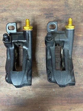 Pinzas Shimano Deore 4 pistones M6120