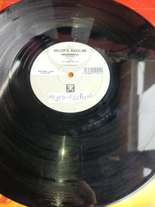 VG+ Jaccot Vs. Julius MC - Wonderful