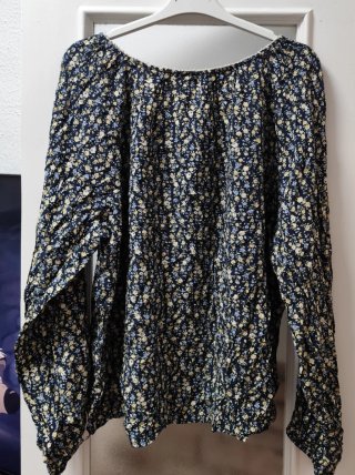 ✨ NO NEGOCIABLE ✨  Blusa Springfield mujer