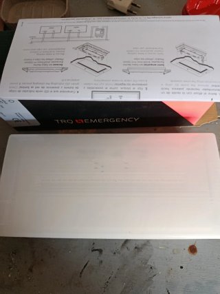 Luz de Emergencia LED