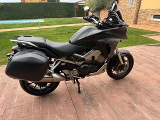 Honda VFR800X Crossrunner