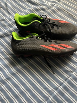 Botas de fútbol Adidas Negras y Verdes