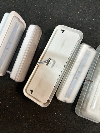 Luz de emergencia LED