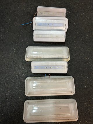 Luz de emergencia LED