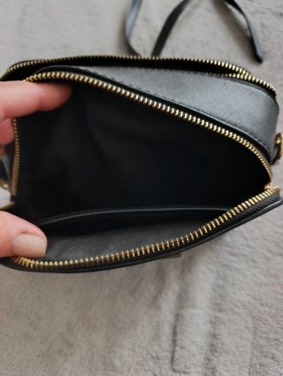 Bolso Bimba y Lola Piel Saffiano Negro
