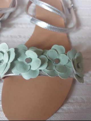 Sandalias Benetton Flores Verdes Talla 38