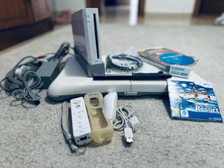 Consola Nintendo Wii + Juegos Wii y Wii Board