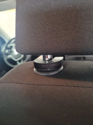Gancho Porta-mala para Banco de Carro