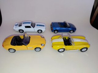 Lotto 4 Modellini Welly Maisto 1/36 Auto Vintage