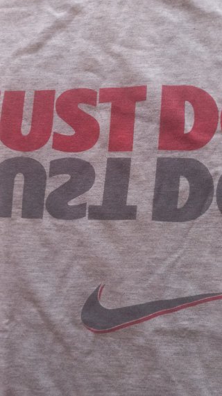 Lote de 2 camisetas Nike.