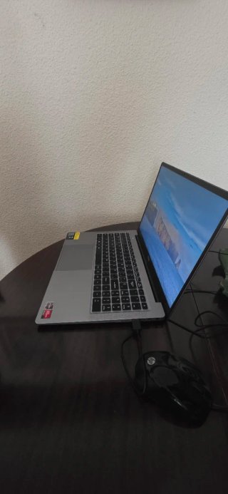 Portátil AOC Gris Plata 16ram 512ssd (hasta 4T)