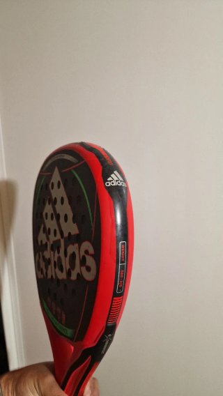 Pala de pádel Adidas Essnova