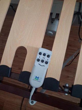 Cama geriátrica articulada eléctrica JMS