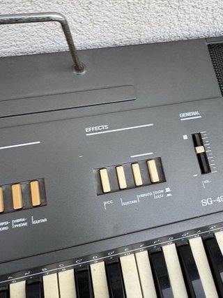 Teclado Farfisa con soporte
