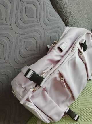 Mochila lila para viajes 7compartimentos