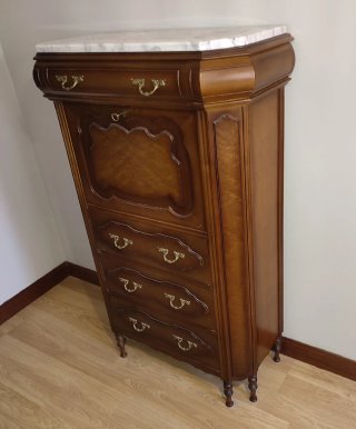 Secreter antiguo de madera y mármol