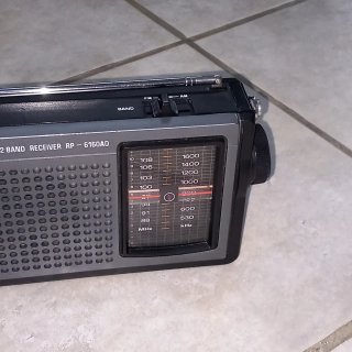 Radio Sanyo RP-6160AD 2 Bandas