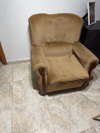 Sillón tela y madera