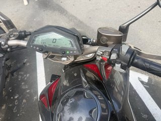 Zontes U125 Negra/Roja Moto Naked