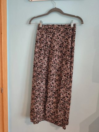 Falda larga Pull&bear talla S nueva estampado flor