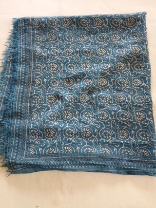 Foulard seda azul estampado