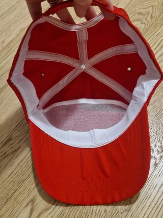 Cappello Frulla' rosso nuovo