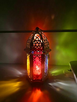 Farol decorativo oriental dorado