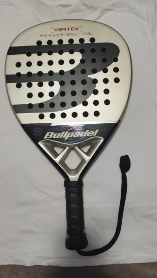 Pala Bullpadel Vertex 2