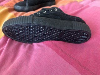 Zapatillas negras con cordones