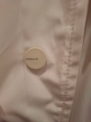 Gabardina oversize Adidas