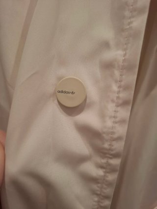 Gabardina oversize Adidas