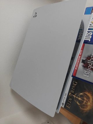 Consola PlayStation 5 + 3 Juegos + soporte