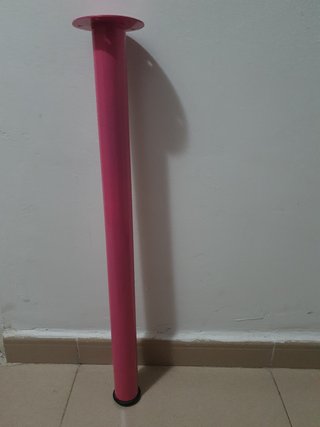 Mesa Ikea blanca estudio/salón en forma de ocho