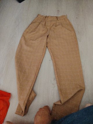 Pantalones cortos rojos con cremallera