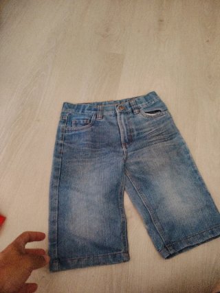 Pantalones cortos rojos con cremallera