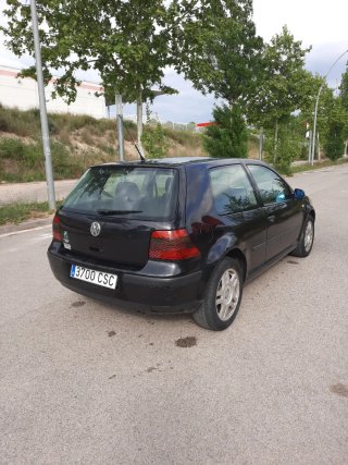 Volkswagen Golf 2004