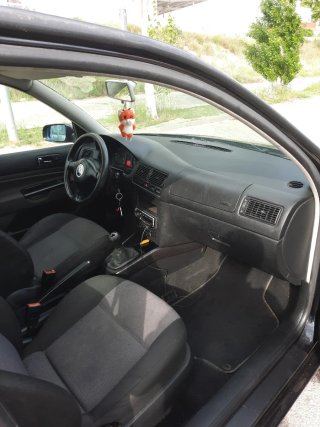 Volkswagen Golf 2004