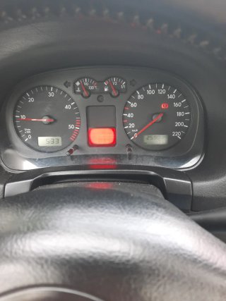 Volkswagen Golf 2004